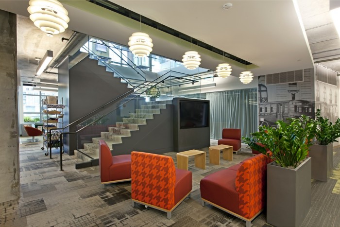 工業(yè)風辦公室設計,loft工業(yè)風設計,廣州裝飾公司,海博裝飾.jpg 工業(yè)風辦公室設計,loft工業(yè)風設計,廣州裝飾公司,海博裝飾.jpg